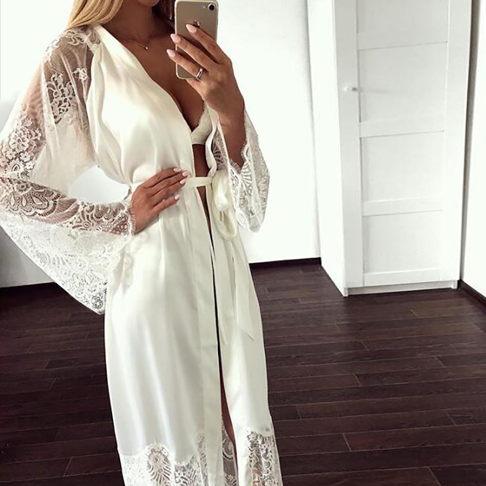 Sensual Lace Robe – Elegant and Alluring Nightwear